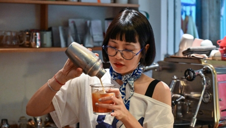 How to Build a Coffee Menu That Works for Your Café